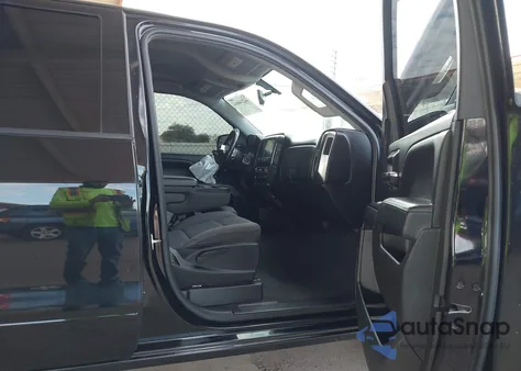 2018 Chevrolet Silverado 1500 1Lt from USA, damaged, VIN 3GCPCREC3JG614308